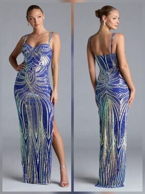 Elisa - Column dress with iridescent sequins and high opening